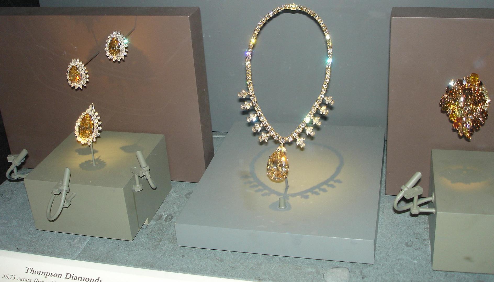 Diamanti v draguljarni