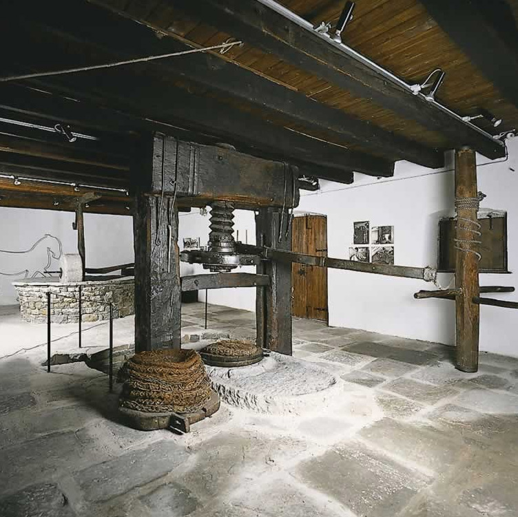 Stiskalnice oljčnega olja – torkle